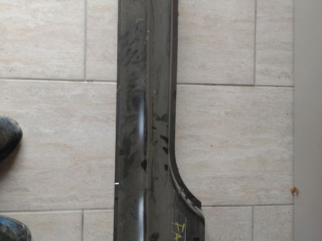 bontott SKODA FABIA II Bal Küszöb