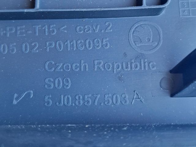 bontott SKODA FABIA II Bal Műszerfal Oldalkárpit