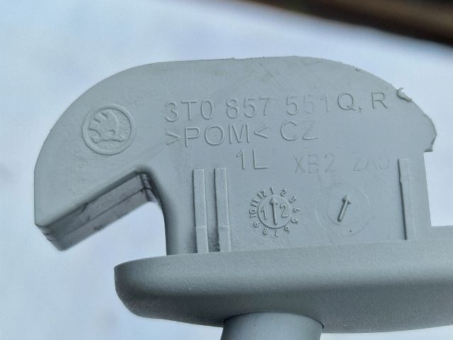 bontott SKODA FABIA II Bal Napellenző