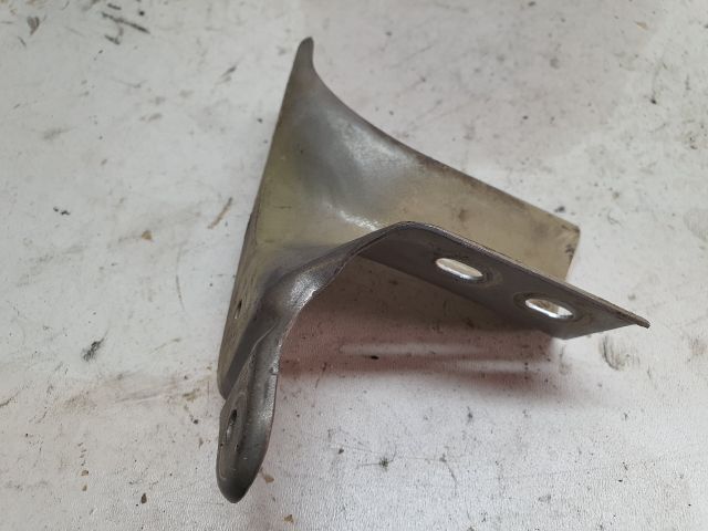 bontott SKODA FABIA II Bal Sárvédő Oldaltartó