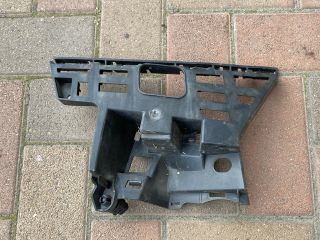 bontott SKODA FABIA II Bal Sárvédő Oldaltartó