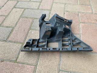 bontott SKODA FABIA II Bal Sárvédő Oldaltartó