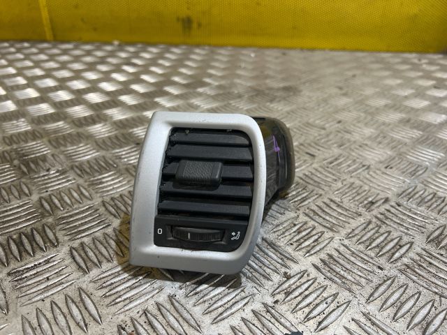 bontott SKODA FABIA II Bal Szellőző