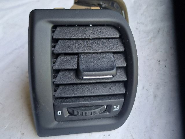 bontott SKODA FABIA II Bal Szellőző