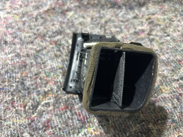 bontott SKODA FABIA II Bal Szellőző