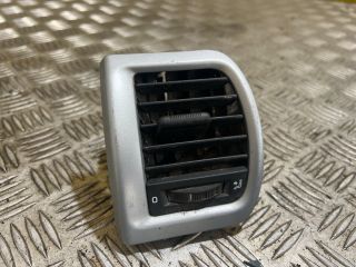 bontott SKODA FABIA II Bal Szellőző