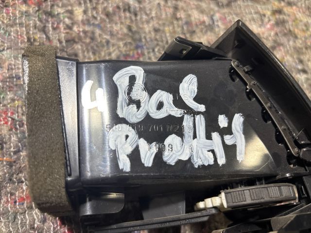 bontott SKODA FABIA II Bal Szellőző