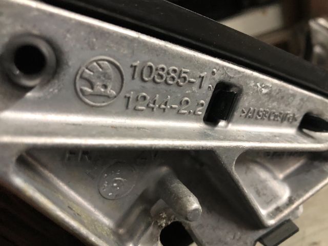 bontott SKODA FABIA II Bal Visszapillantó Tükör (Mechanikus)