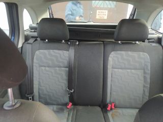 bontott SKODA FABIA II Biztosítéktábla Csomagtér