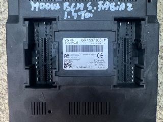 bontott SKODA FABIA II Biztosítéktábla Utastér