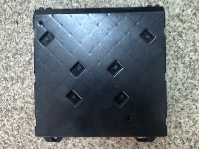 bontott SKODA FABIA II Biztosítéktábla Utastér