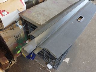 bontott SKODA FABIA II Csomagtér Roló