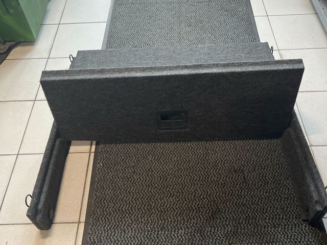 bontott SKODA FABIA II Csomagtér Tálca