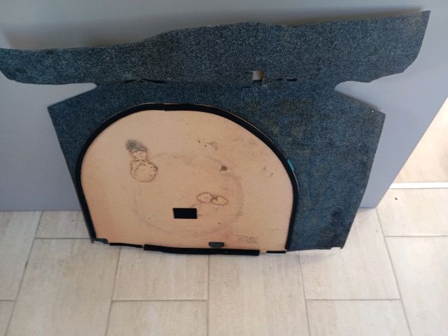 bontott SKODA FABIA II Csomagtér Tálca