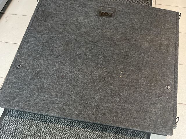 bontott SKODA FABIA II Csomagtér Tálca