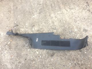 bontott SKODA FABIA II Csomagtérajtó Díszléc