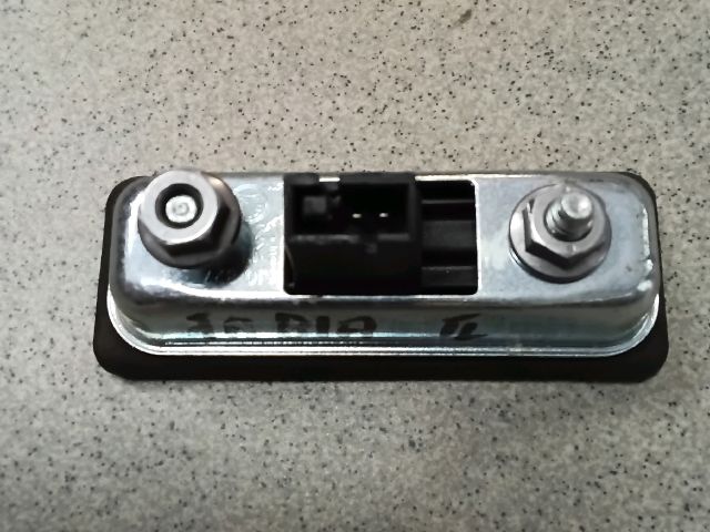 bontott SKODA FABIA II Csomagtérajtó Kapcsoló