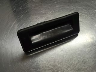 bontott SKODA FABIA II Csomagtérajtó Kapcsoló