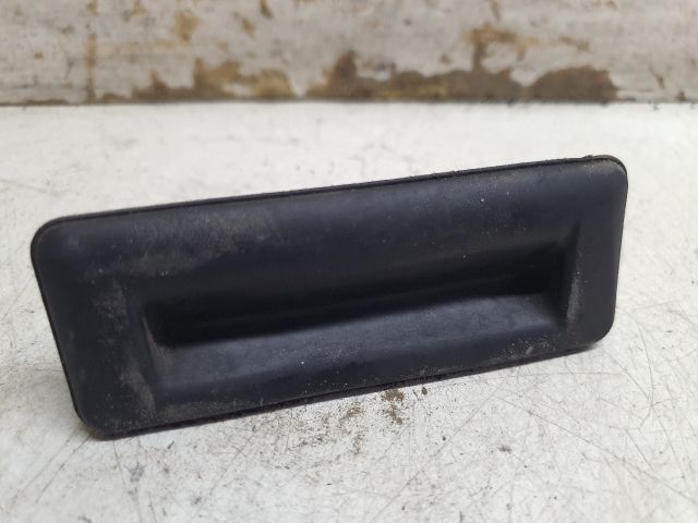 bontott SKODA FABIA II Csomagtérajtó Kilincs