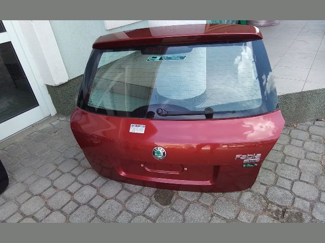 bontott SKODA FABIA II Csomagtérajtó (Részeivel)