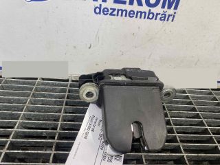 bontott SKODA FABIA II Csomagtérajtó Ütköző