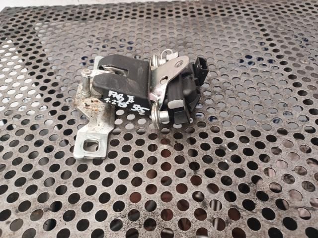 bontott SKODA FABIA II Csomagtérajtó Zárszerkezet