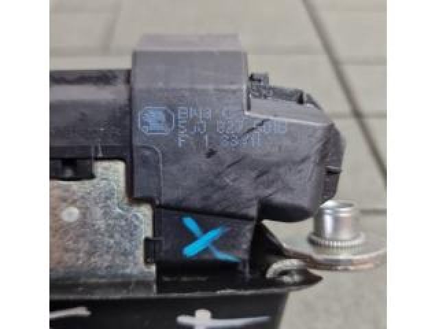 bontott SKODA FABIA II Csomagtérajtó Zárszerkezet