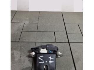 bontott SKODA FABIA II Csomagtérajtó Zárszerkezet