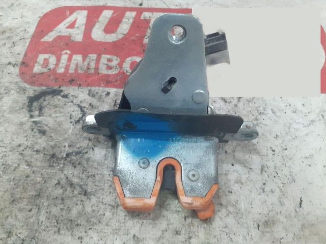 bontott SKODA FABIA II Csomagtérajtó Zárszerkezet