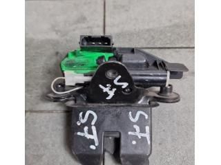 bontott SKODA FABIA II Csomagtérajtó Zárszerkezet