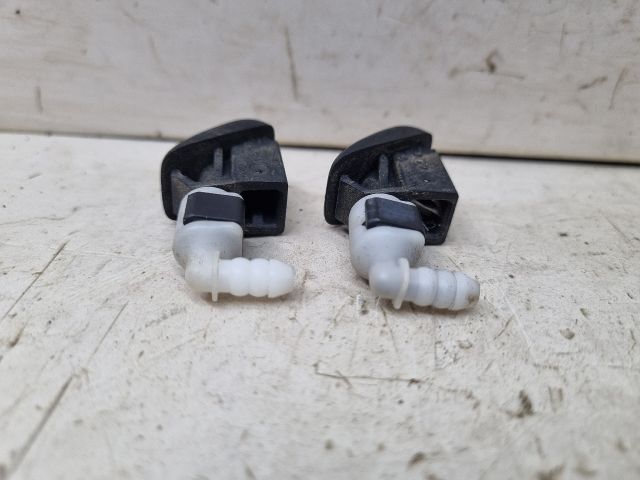 bontott SKODA FABIA II Első Ablakmosó Fúvóka