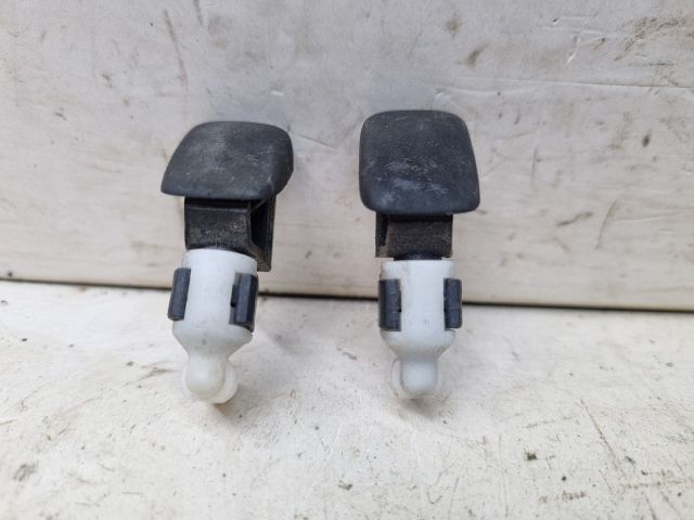 bontott SKODA FABIA II Első Ablakmosó Fúvóka