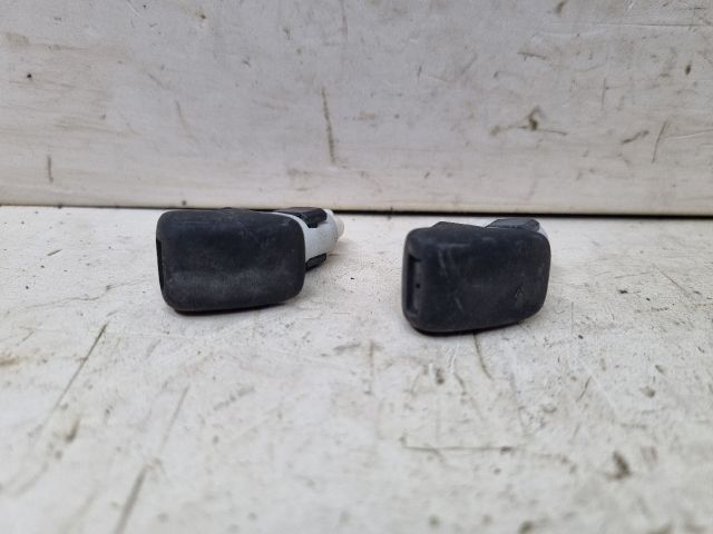 bontott SKODA FABIA II Első Ablakmosó Fúvóka