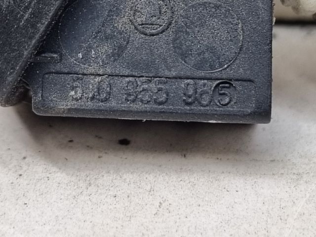 bontott SKODA FABIA II Első Ablakmosó Fúvóka