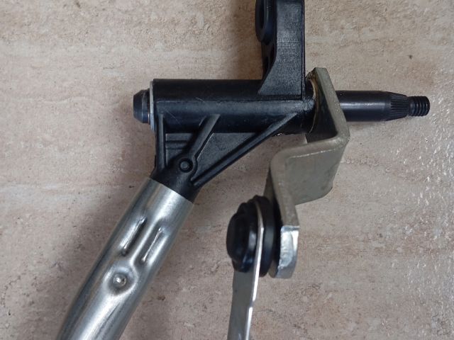 bontott SKODA FABIA II Első Ablaktörlő Szerkezet Motorral