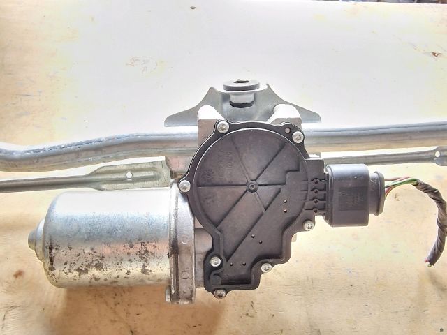 bontott SKODA FABIA II Első Ablaktörlő Szerkezet Motorral