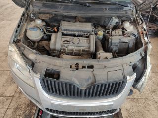 bontott SKODA FABIA II Első Ablaktörlő Szerkezet Motorral