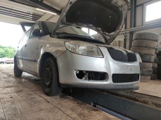 bontott SKODA FABIA II Első Ablaktörlő Szerkezet Motorral