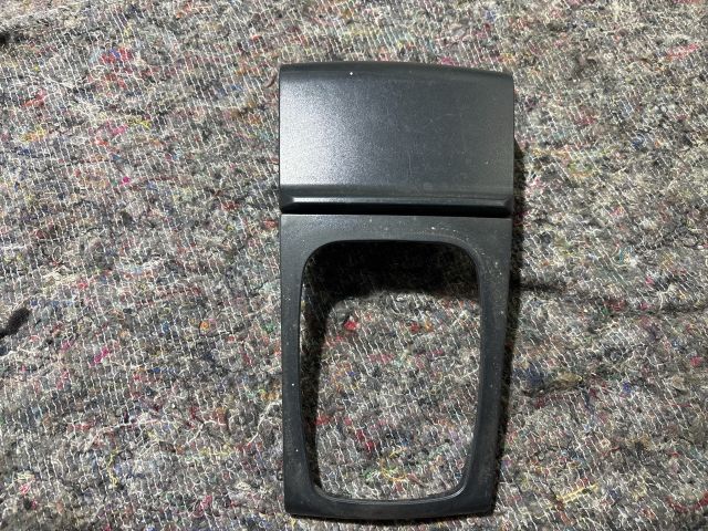 bontott SKODA FABIA II Első Hamutartó