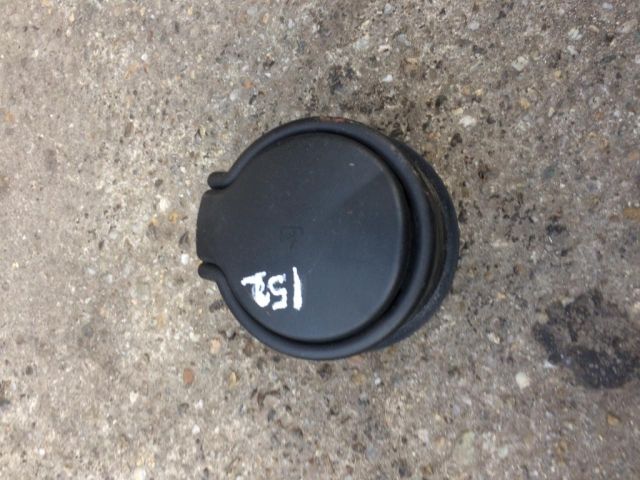 bontott SKODA FABIA II Első Hamutartó