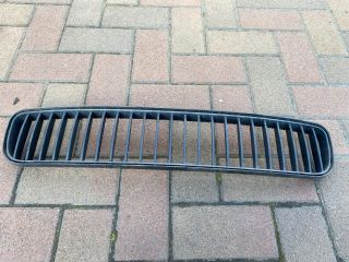 bontott SKODA FABIA II Első Lökhárító Alsó Középső Díszrács