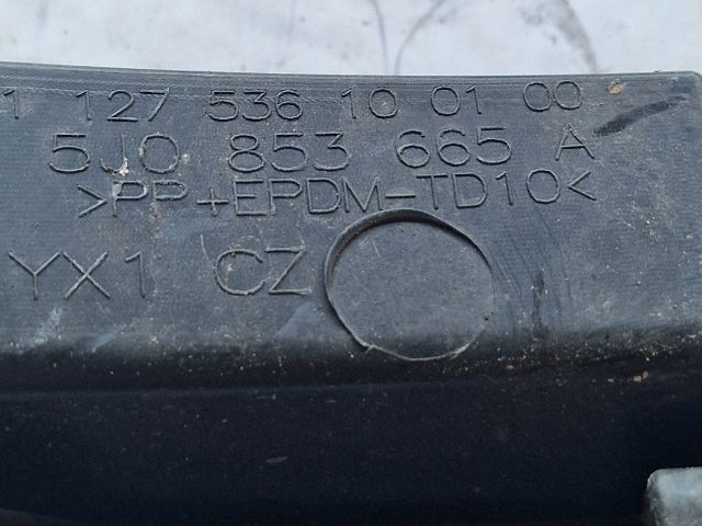 bontott SKODA FABIA II Első Lökhárító Bal Díszrács