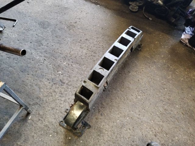 bontott SKODA FABIA II Első Lökhárító Merevítő (Fém)