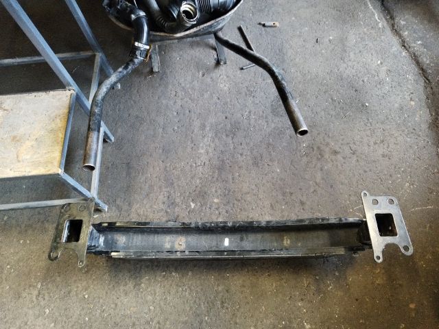 bontott SKODA FABIA II Első Lökhárító Merevítő (Fém)