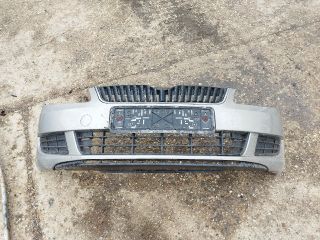 bontott SKODA FABIA II Első Lökhárító (Részeivel)