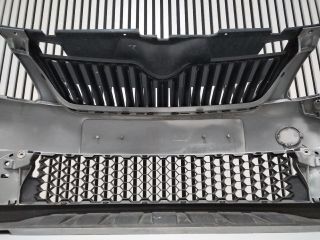 bontott SKODA FABIA II Első Lökhárító (Üresen)