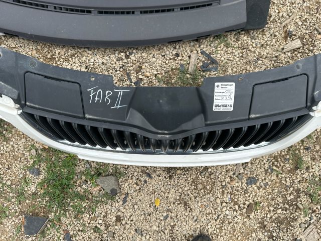 bontott SKODA FABIA II Első Lökhárító (Üresen)