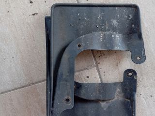 bontott SKODA FABIA II Első Sárvédő Gumi Pár