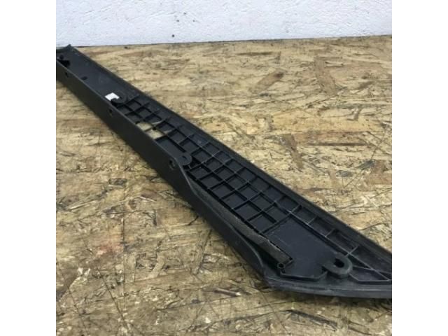 bontott SKODA FABIA II Első Szélvédő Bal Díszléc