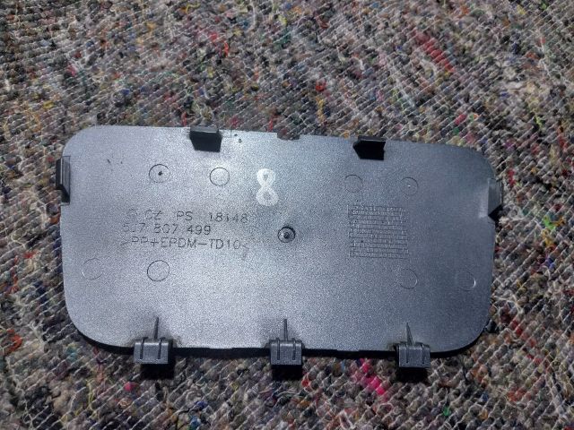 bontott SKODA FABIA II Első Vonószem Burkolat